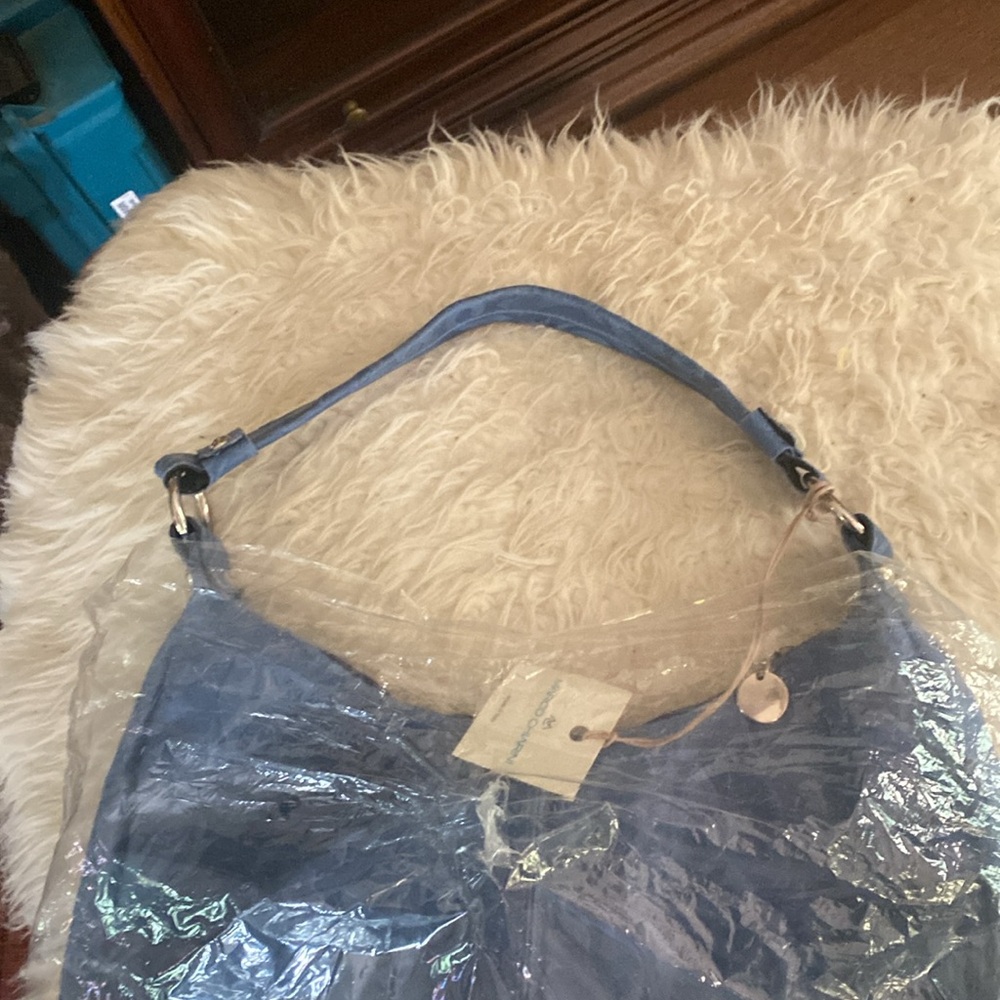 Purse - Picture 3 of 3